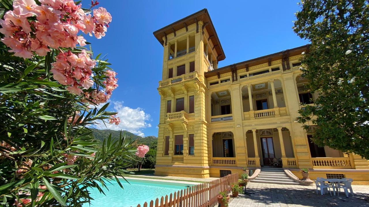 Villa Moorings Barga Exterior foto